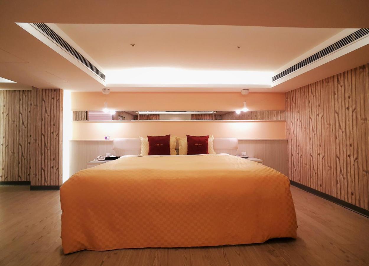 Surreal Motel Xinzhuang Bagian luar foto